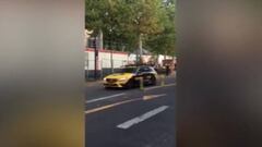 El viral del mes: un radar haciendo estragos entre los coches de equipo del Tour