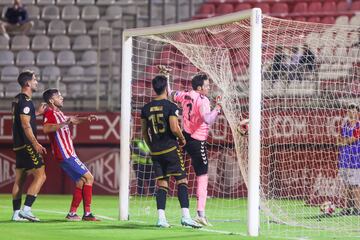 Manu Herrera y ?lvaro duranre el partido contra el Algeciras.