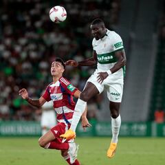 El Elche de Sarabia se desangra en defensa