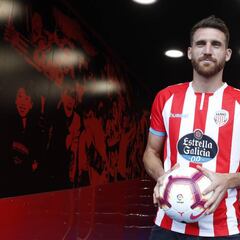 El representante de Miguel Vieira niega ofertas por el central