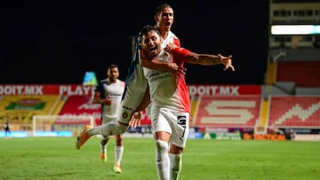 Alexis Vega le da a Chivas un agónico triunfo ante Necaxa