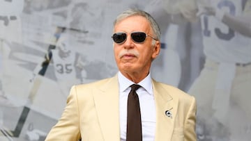 Además de ser dueño de los Rams, Kroenke es propietario de siete franquicias deportivas en USA y del club de soccer británico Arsenal.