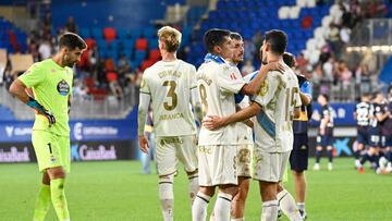 El Deportivo se vio superado por el Eibar en el segundo tiempo.