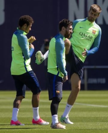 Gerard Piqué y Neymar.