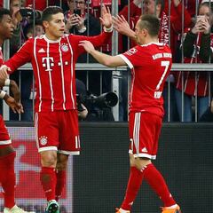 James entre los mejores de la semana en Champions League