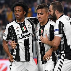 Cuadrado, único colombiano en el XI ideal de la década en Italia