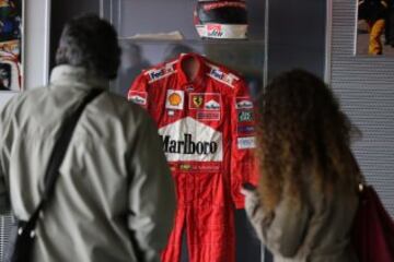 Las imágenes del homenaje al piloto brasileño Ayrton Senna en el circuito italiano ‘Enzo e Dino Ferrari’, donde perdió la vida hace veinte años.
