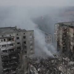 La destrucción total de una ciudad cercana a Kiev grabada con un dron