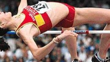 <B>MISIÓN CUMPLIDA.</B> Ruth Beitia tenía que saltar 1,93 metros para estar en la final y esa medida logró.