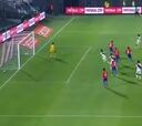 André Carrillo inicia el sueño de Perú hacia el Mundial con este gran gol ante Paraguay