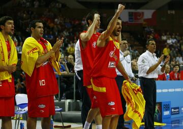 En 2009, España conquistó el oro en el Eurobasket de Polonia tras un gran torneo y una final en la que barrió a Serbia (85-63). En la final, la Selección se fue al descanso 23 puntos por encima en el marcador.
