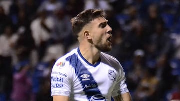 El goleador canadiense puso fin a su ciclo con Puebla para firmar con Vancouver Whitecaps, que pagó 5 millones de dólares por su carta.