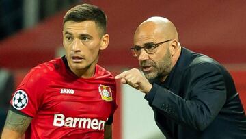 El lamento del técnico del Bayer Leverkusen por Charles Aránguiz