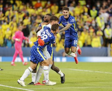 Los jugadores del Chelsea celebran el título.