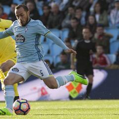 Marcelo Díaz se tuerce la rodilla y preocupa en la Roja