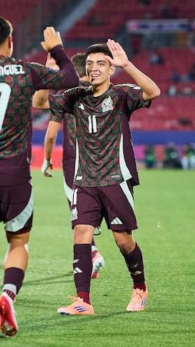 Alexei Dominguez celebrates his goal 1-0 with Gilberto Mora of Mexico during FIFA U-20 Mens World Cup Chile 2025 match between Brazil and Mexico (Mexican National team) as part Group-C at Estadio Nacional Julio Martinez Pradanos, on September 28, 2025 in Santiago, Chile.