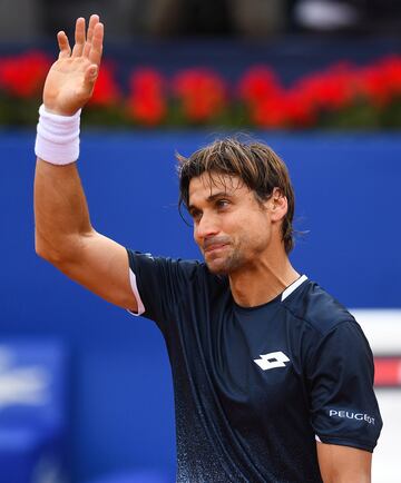 Rafael Nadal se impuso 6-3 y 6-3 sobre David Ferrer en los octavos de final del Conde de Godó de Barcelona.