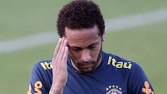 Neymar se entrena con Brasil.