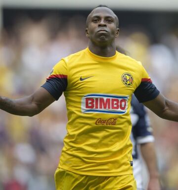 Gran goleador ecuatoriano que rápidamente se ganó el cariño de la afición.