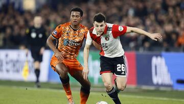 Idrissi (derecha), con el Feyenoord.