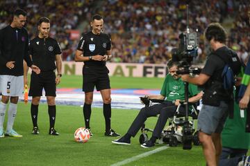 Saque de honor de Unzué.