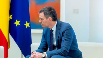 El presidente del Gobierno, Pedro Sánchez, durante su reunión con el comisario europeo de Economía, Paolo Gentiloni, en el Palacio de la Moncloa, a 13 de marzo de 2024, en Madrid (España). Paolo Gentiloni Silveri es expresidente del Consejo de Ministros de la República Italiana. Desde el 1 de diciembre de 2019 es comisario europeo de Asuntos Económicos y Monetarios del ejecutivo Von der Leyen de la Comisión Europea.
13 MARZO 2024;ECONOMÍA;PRESIDENTE;COMISARIO;GENTILONI;MONCLOA;EUROPA;
Alberto Ortega / Europa Press
13/03/2024