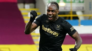 Soccer Football - Premier League - Burnley v West Ham United - Turf Moor, Burnley, Britain - May 3, 2021 West Ham United&#039;s Michail Antonio celebrates scoring their second goal Pool via REUTERS/Jon Super EDITORIAL USE ONLY. No use with unauthorized au