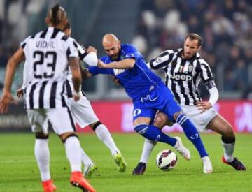 Arturo Vidal fue titular en Juventus que visitó a Sassuolo.