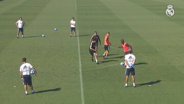 Último entrenamiento del Madrid antes de viajar a Moscú