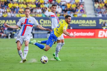 Frenkie de Jong y Zaldua.