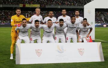 Soccer Football - Spanish Super Cup - Barcelona v Sevilla - Grand Stade de Tanger, Tangier, Morocco - August 12, 2018   Sevilla players pose for a team group photo before the match    REUTERS/Jon Nazca