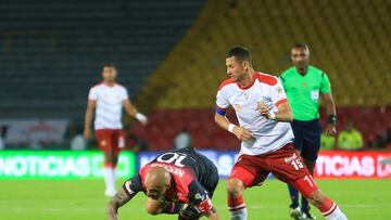 Omar se fue aplaudido por su afición.