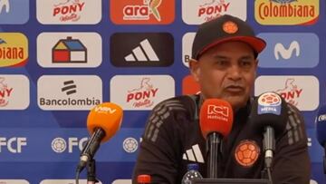 Se siente seguro del grupo y les pide que disfruten esta oportunidad.