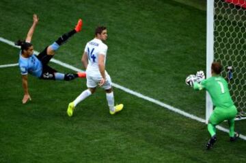 Joe Hart y Martín Cáceres.