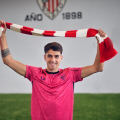 El Athletic abre contactos para atar a Beñat Prados