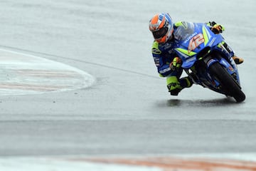 Álex Rins  durante el GP de Valencia disputado en el circuito de Cheste. 