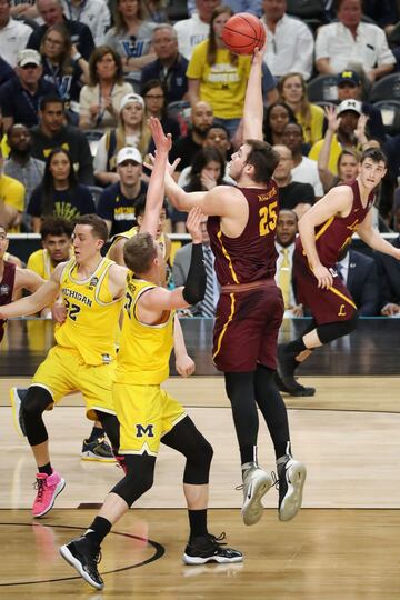 Las imágenes del triunfo de los Wolverines en el Final Four