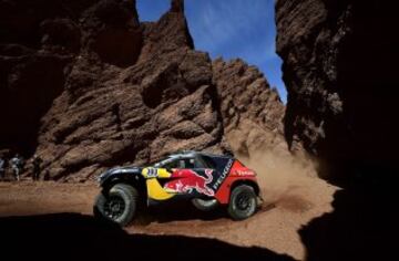 Octava etapa, Salta-Belén. El pilot español Carlos Sainz con Peugeot.