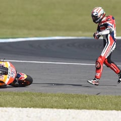El doble cero del Repsol Honda abre la clasificación de equipos