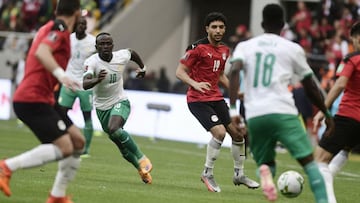 Egypt lodge complaint after team bus attacked and Salah abused