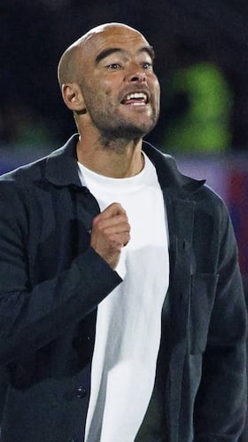 Eduardo Are head coach of Mexico during FIFA U-20 Mens World Cup Chile 2025 match between Chile and Mexico (Mexican National Team) as part Round of 16 at Elias Figueroa Brander Stadium, on October 07, 2025 in Valparaiso, Chile.
