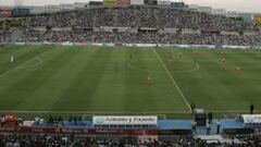 Un Coliseum lleno y todos vestidos de azul
