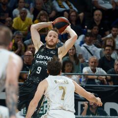 El Murcia tumba a un Marcelinho Huertas histórico: 43 puntos