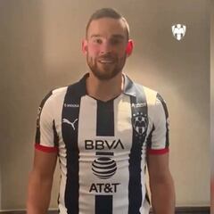 Vincent Janssen ya posó con la camiseta de Rayados