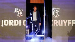 Jordi Cruyff, seleccionador de Ecuador, en su presentaci&oacute;n. 