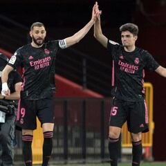 Granada 1-4 Real Madrid: LaLiga title race now a capital affair