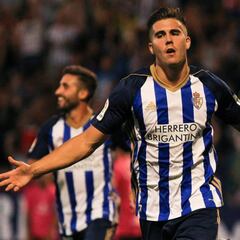 Kaxe se estrenó como goleador en Segunda "doblemente contento"