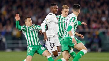 Andr&eacute;s Guardado durante el partido contra el Real Madrid