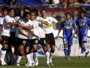 28 de junio de 2006. Colo Colo derrota por 2-1 a Universidad de Chile con gol de Matías Fernández en el 91’, en un encuentro válido por Play Offs del Torneo de Apertura.