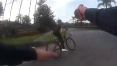 Polic&iacute;a de Orlando disparando con su pistola Taser a un ciclista que iba con su MTB practicando un wheelie.